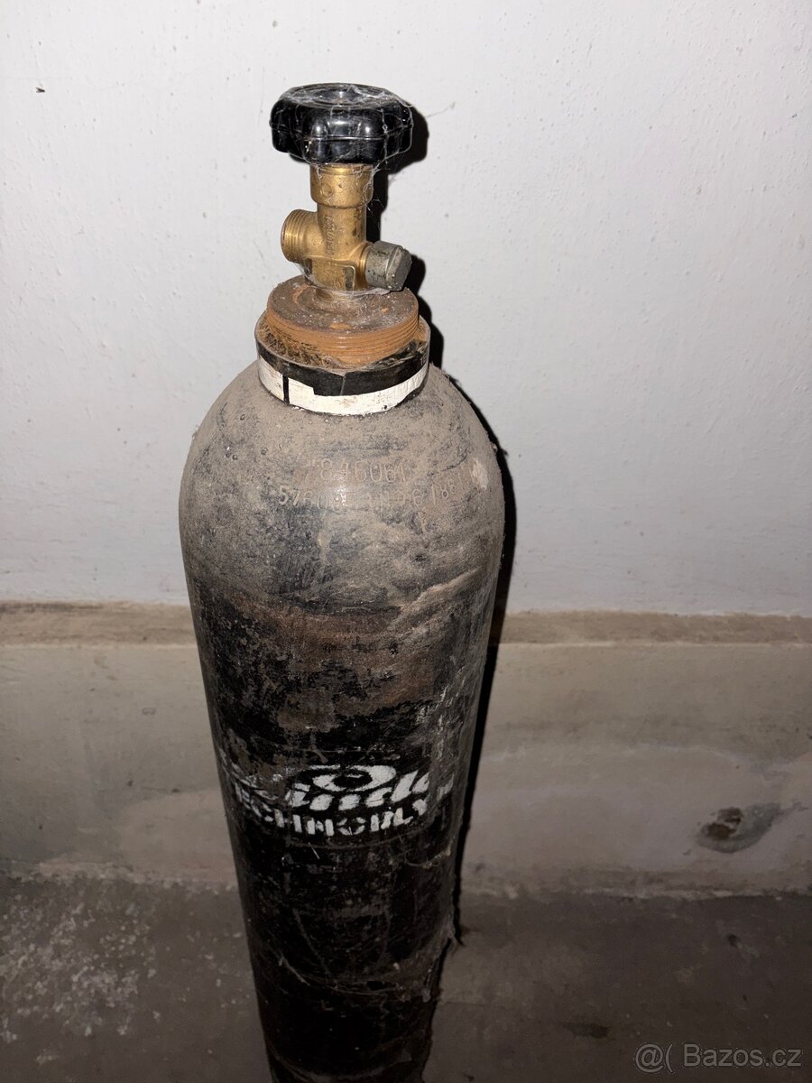 Prazdna plynova lahev - 2
