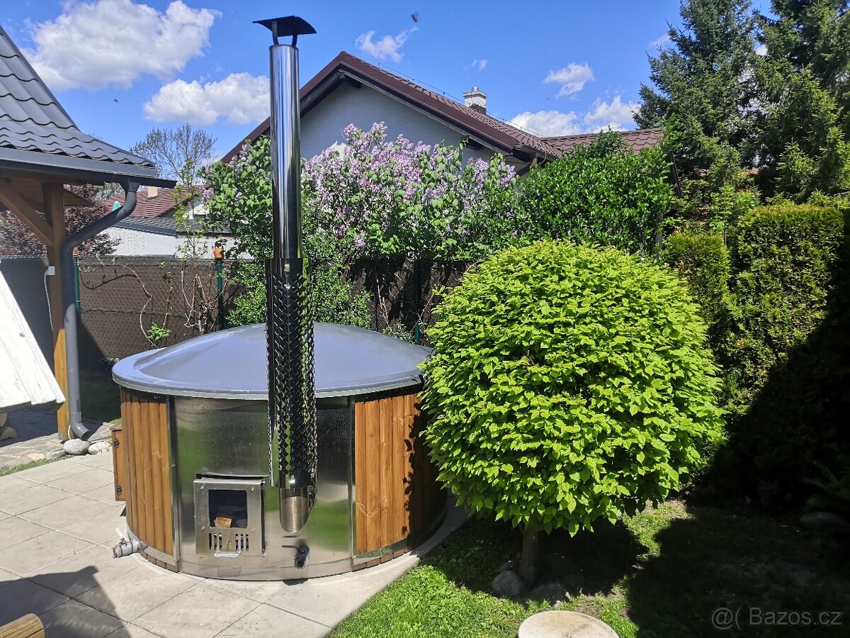 Kvalitni koupaci sud/virivka - 2