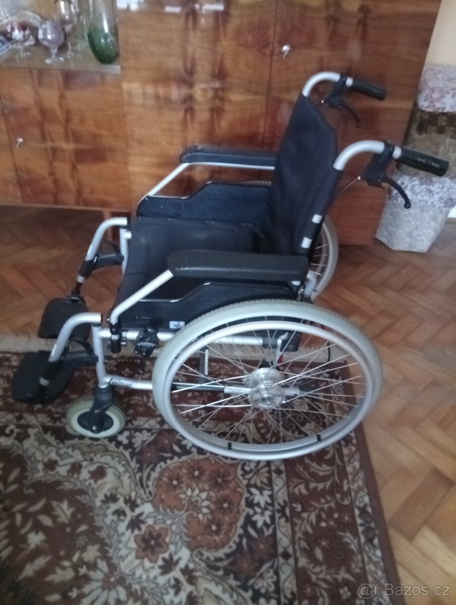 Invalidní vozík - 2