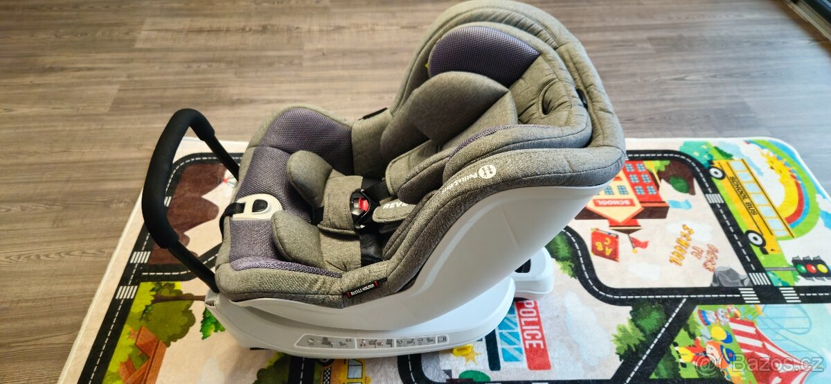 Otočná autosedačka Petite&Mars Reversal II - 2