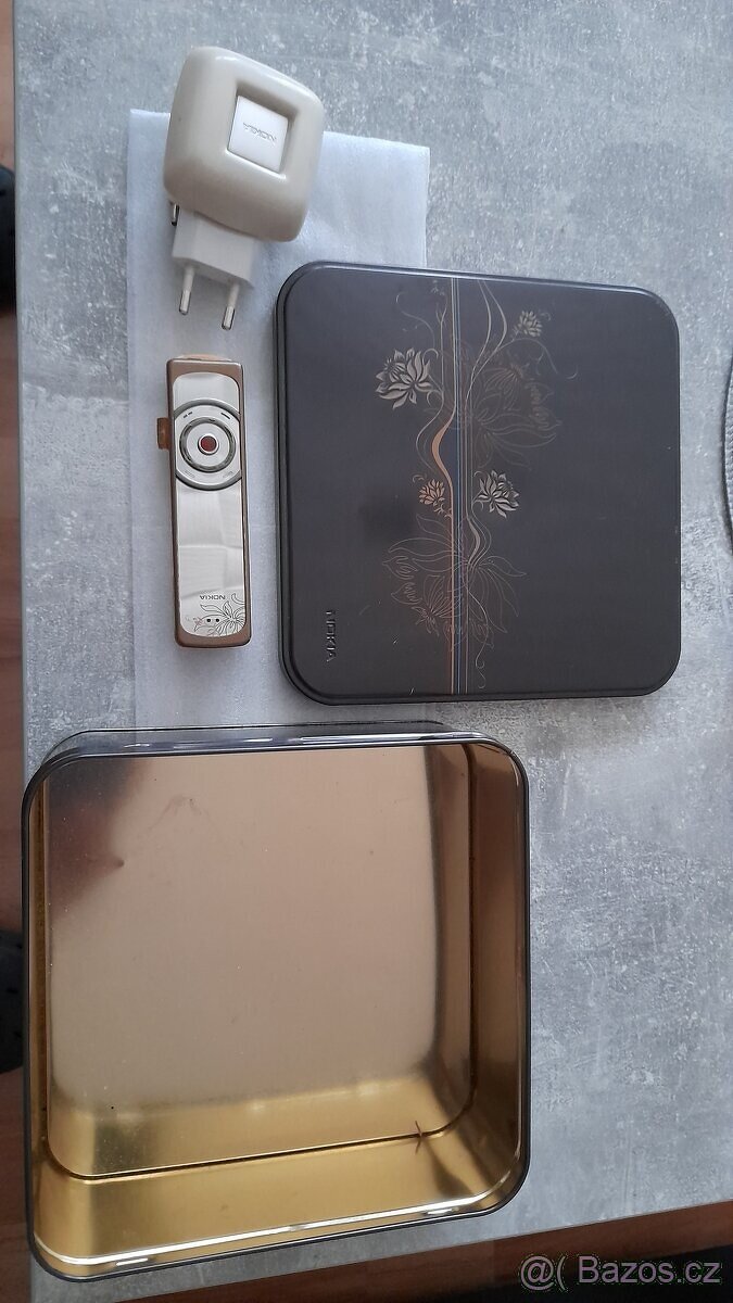 Stará Retro Nokia 7380 - 2