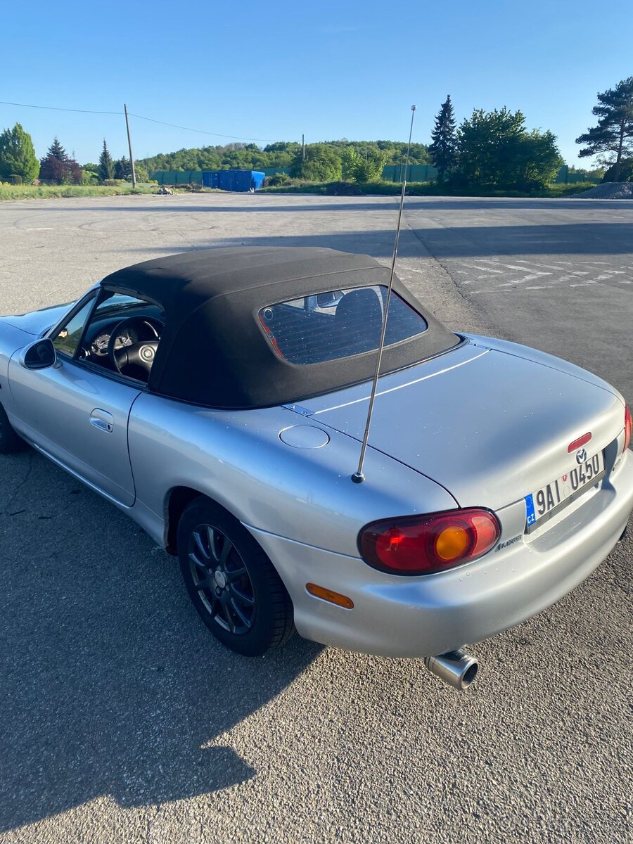 Mazda MX-5, 1,6 81kw - 2