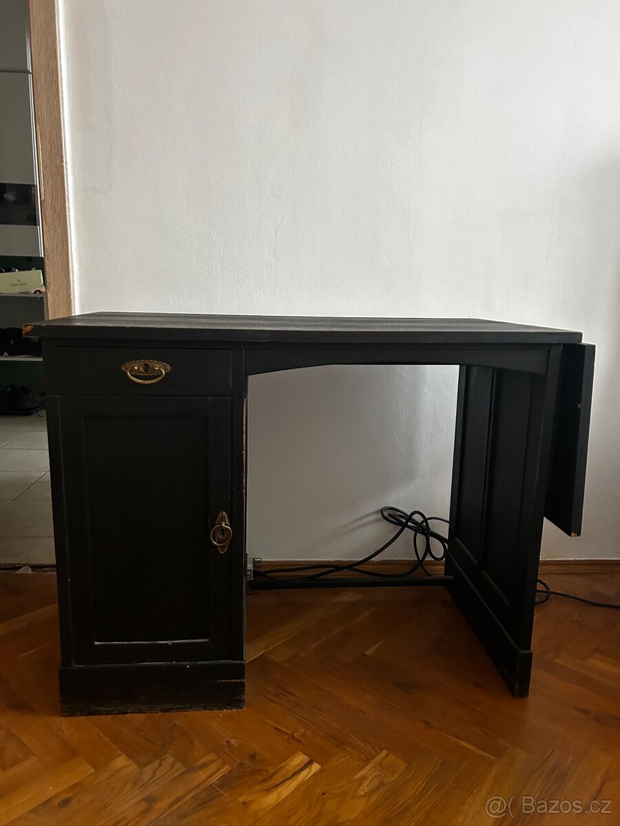 Starožitný psací stolík - 2