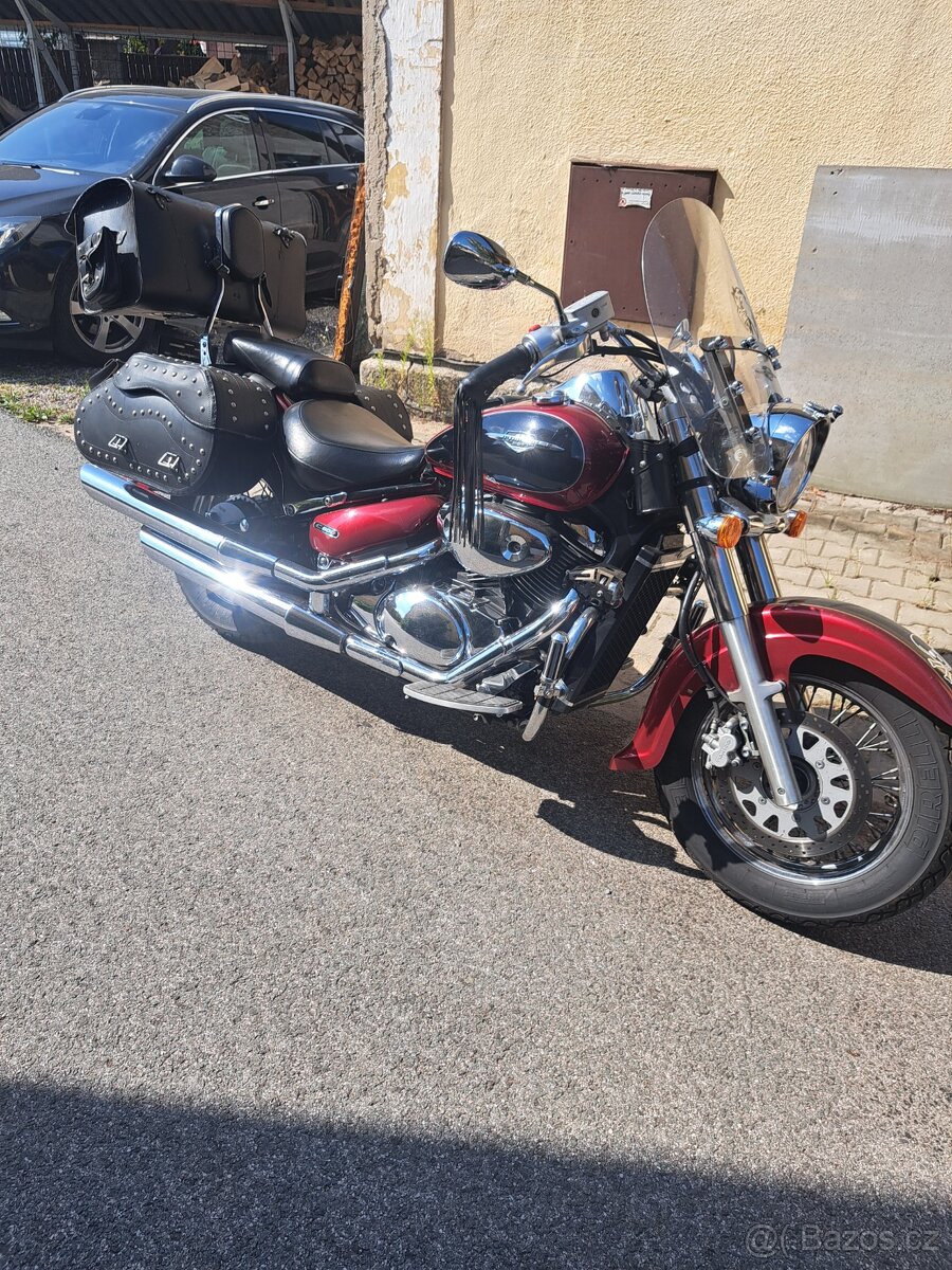 Suzuki Intruder 800 - 2