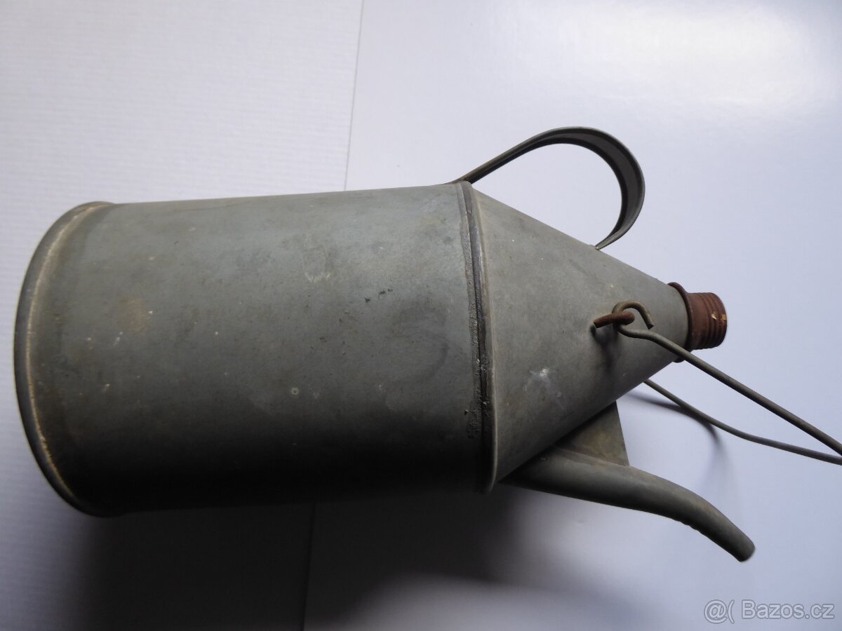 Konvice na petrolej,olej aj. - 2