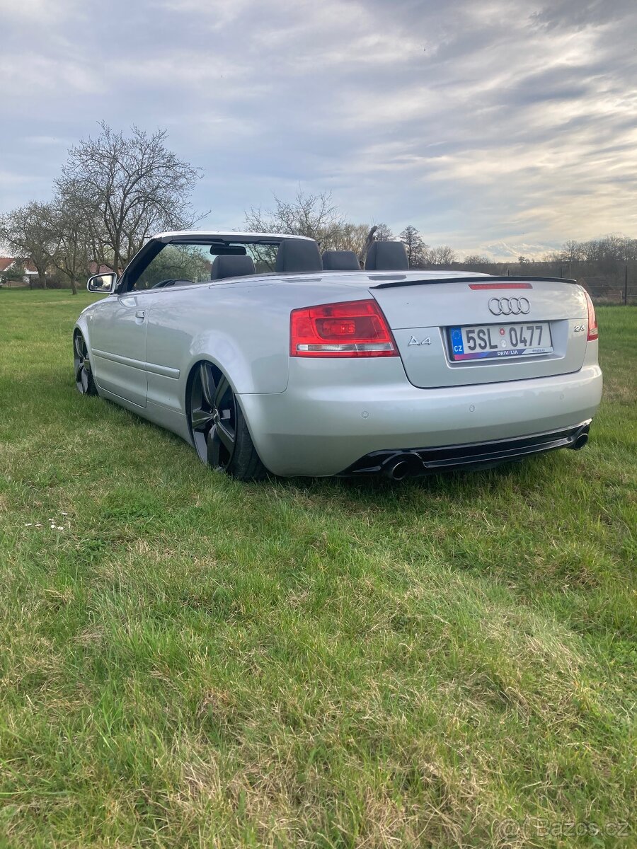 Audi a4 cabrio 2,4i v6 - 2