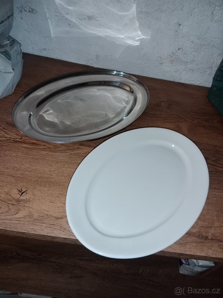 Barvy tácy, přepravky - 2