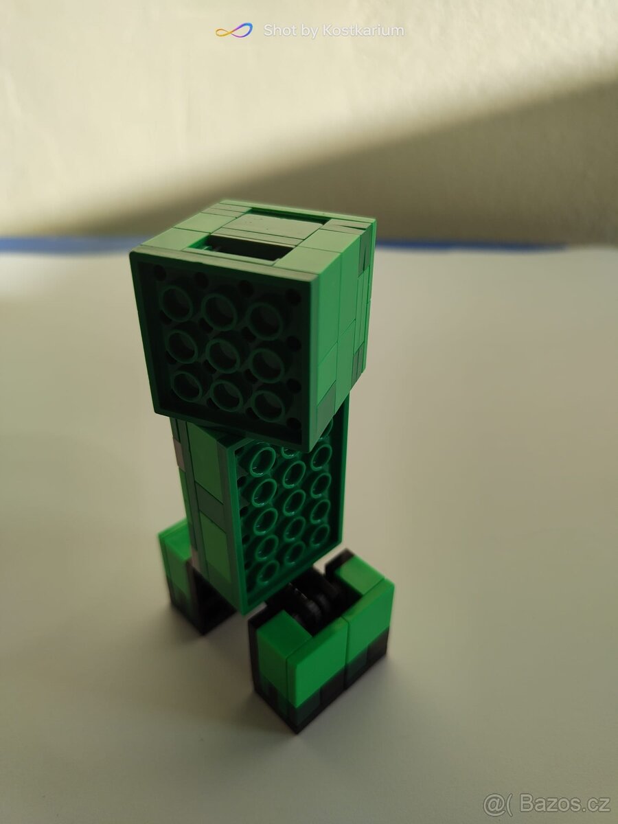 Lego Minecraft set 21156 - 2