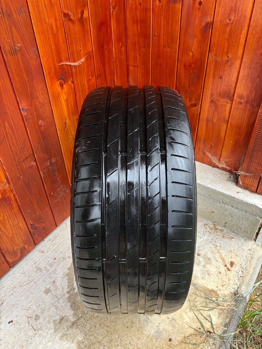 Letní pneu 245/30 zr20 - 2
