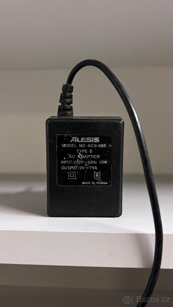 ALESIS D4 - 2