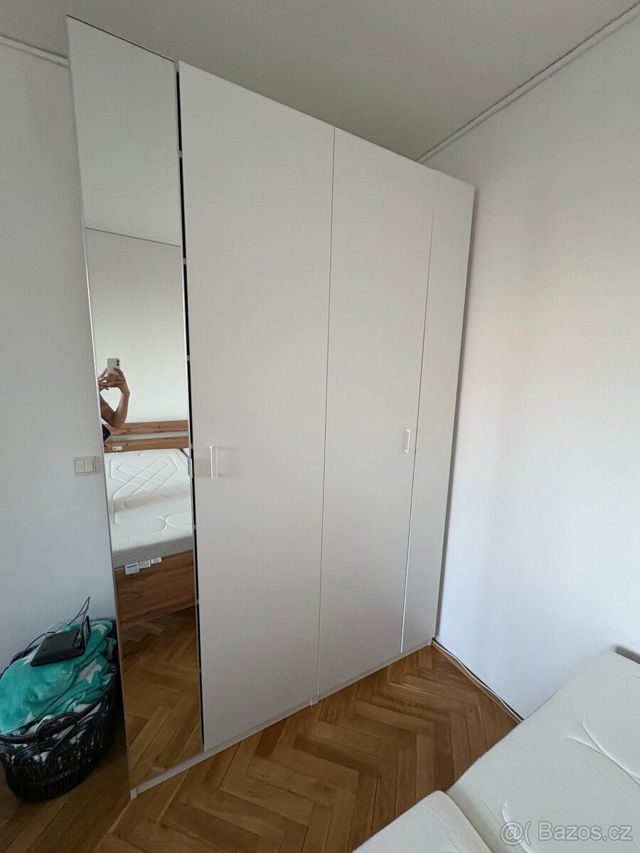 Šatní skříň IKEA pax - 2