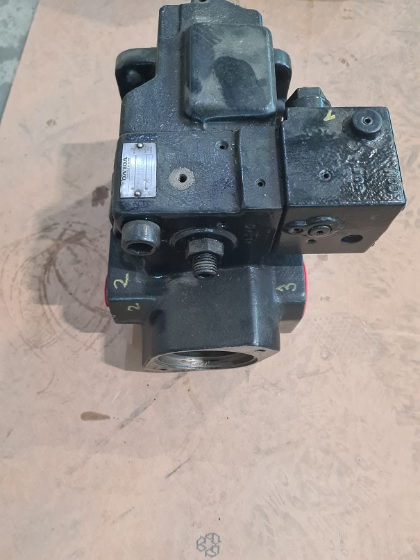 HYDRAULICKÉ ČERPADLO VOLVO L150, L180, L220, L250 - 2