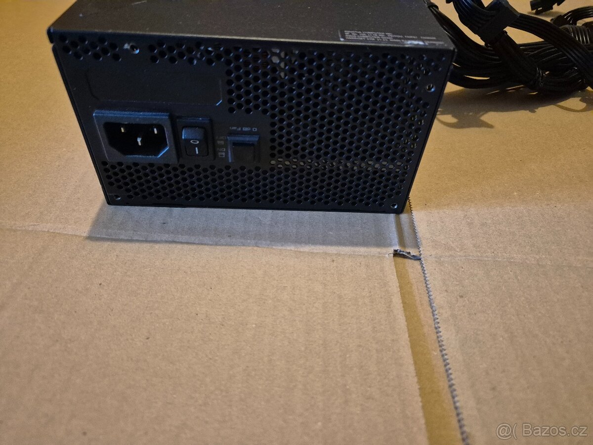 Pc zdroj ASUS ROG STRIX 750W GOLD - 2