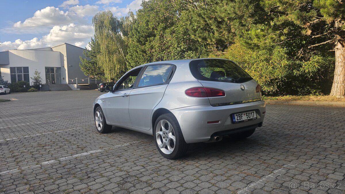Alfa Romeo 147 - 2