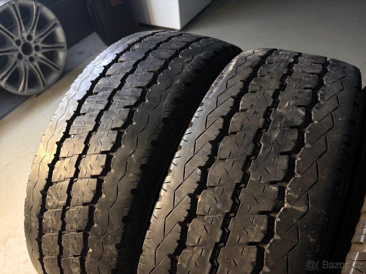 Letní pneu Bridgestone 235/65R16C - 2