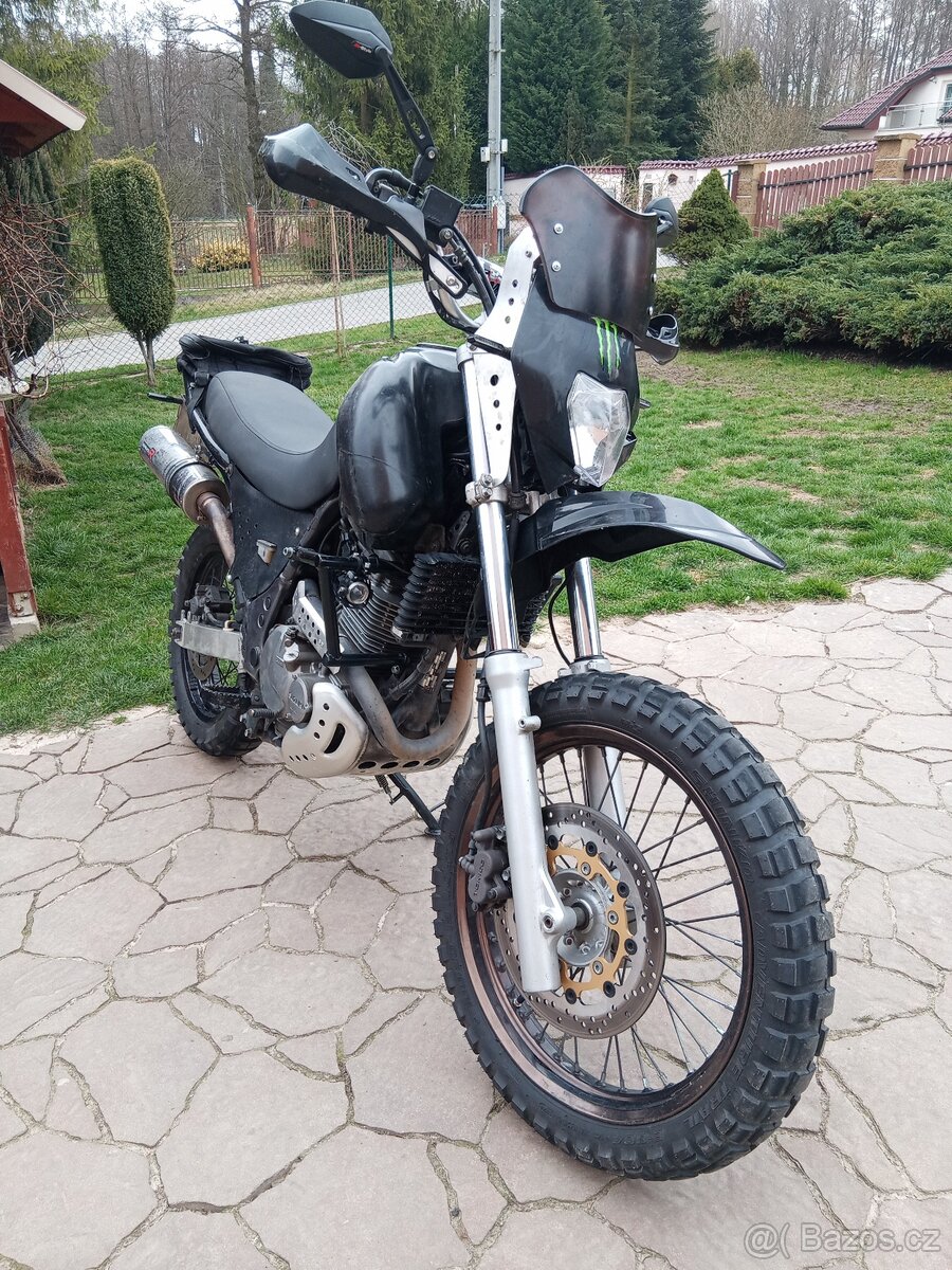 Suzuki xf 650 freewind - 2
