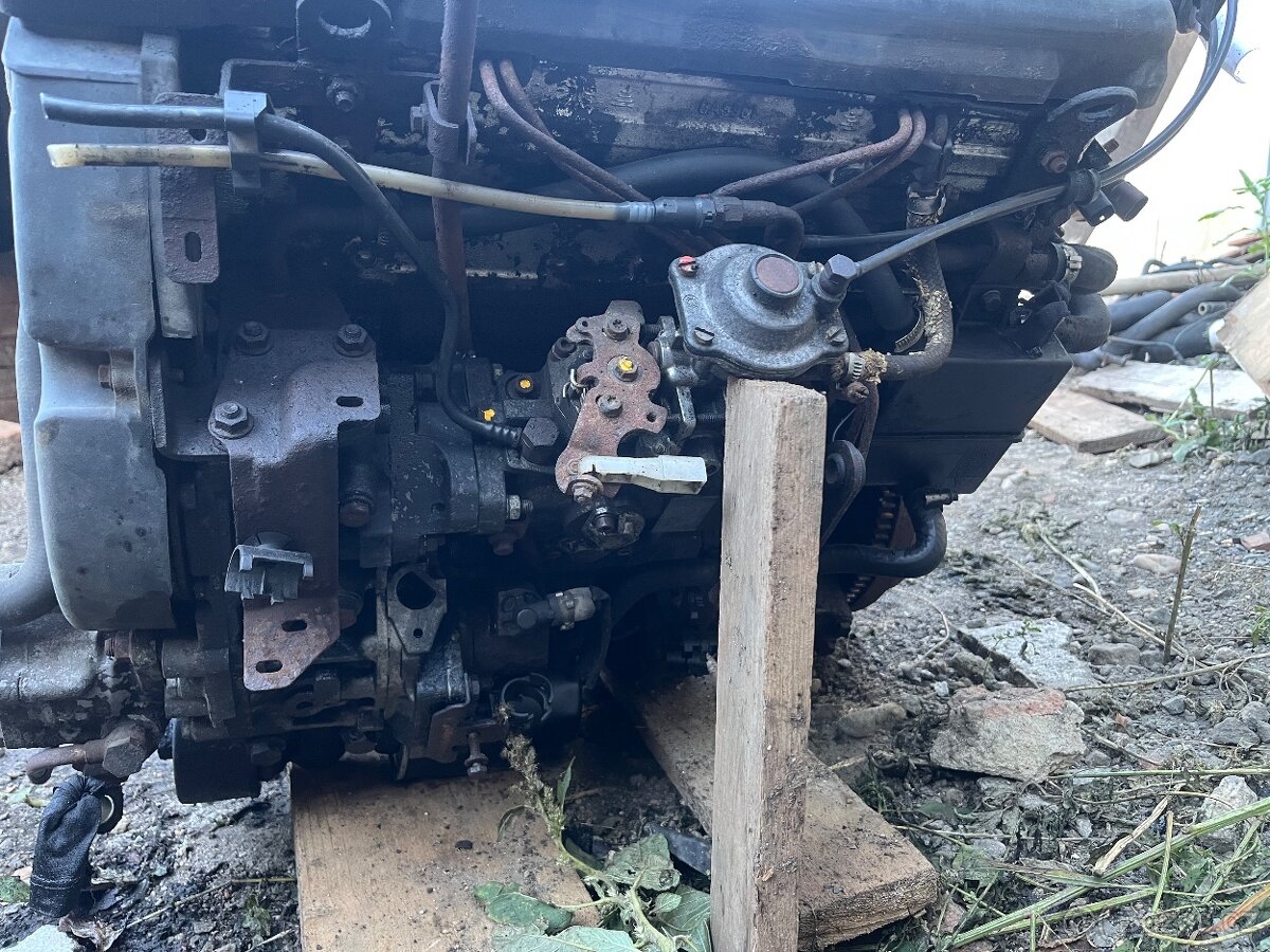 Motor 2,8 + převodovka PF1 AA 027 - 2