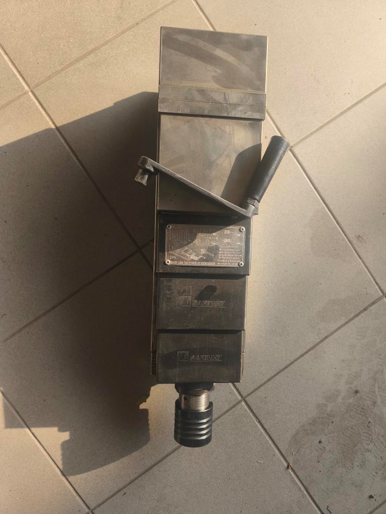 Strojní hydraulický přesný svěrák Safeway VISE CHV-130V - 2