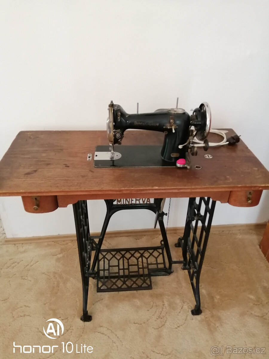 Šicí stroj MINERVA - 2