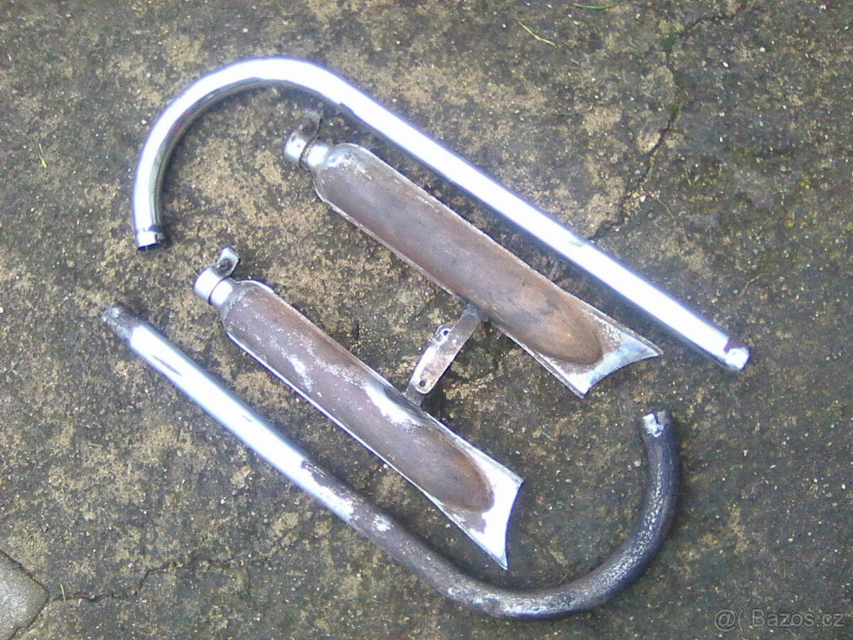 čz 125/150 b,t,c ND-kryty motoru,zástěrka,výfuky s koleny... - 2