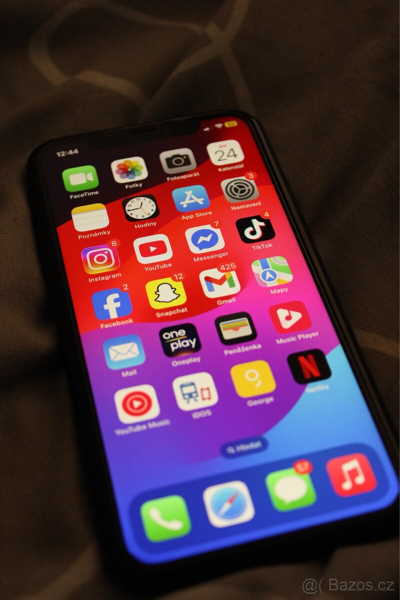 iPhone XR 64GB - černý - 2