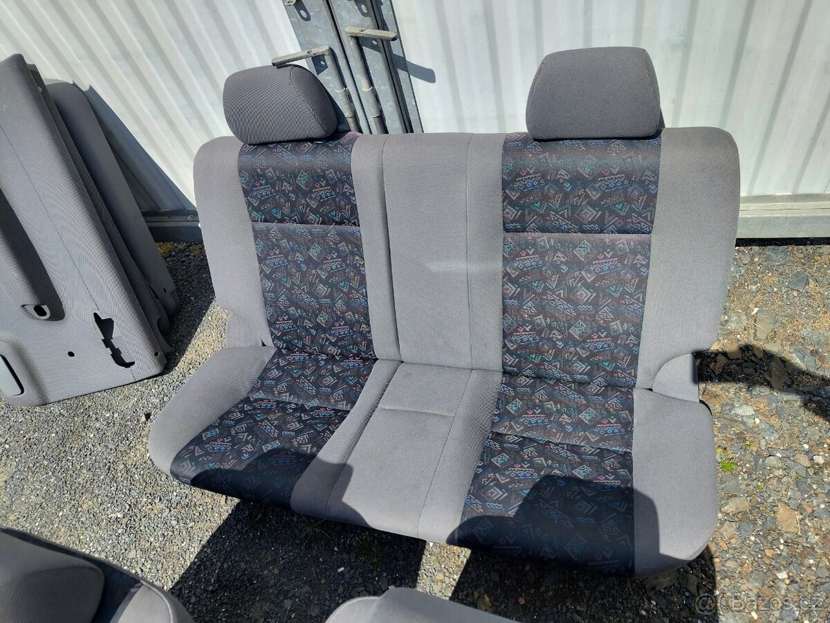 Sedačky, tapeci, koberečky Felicia - 2