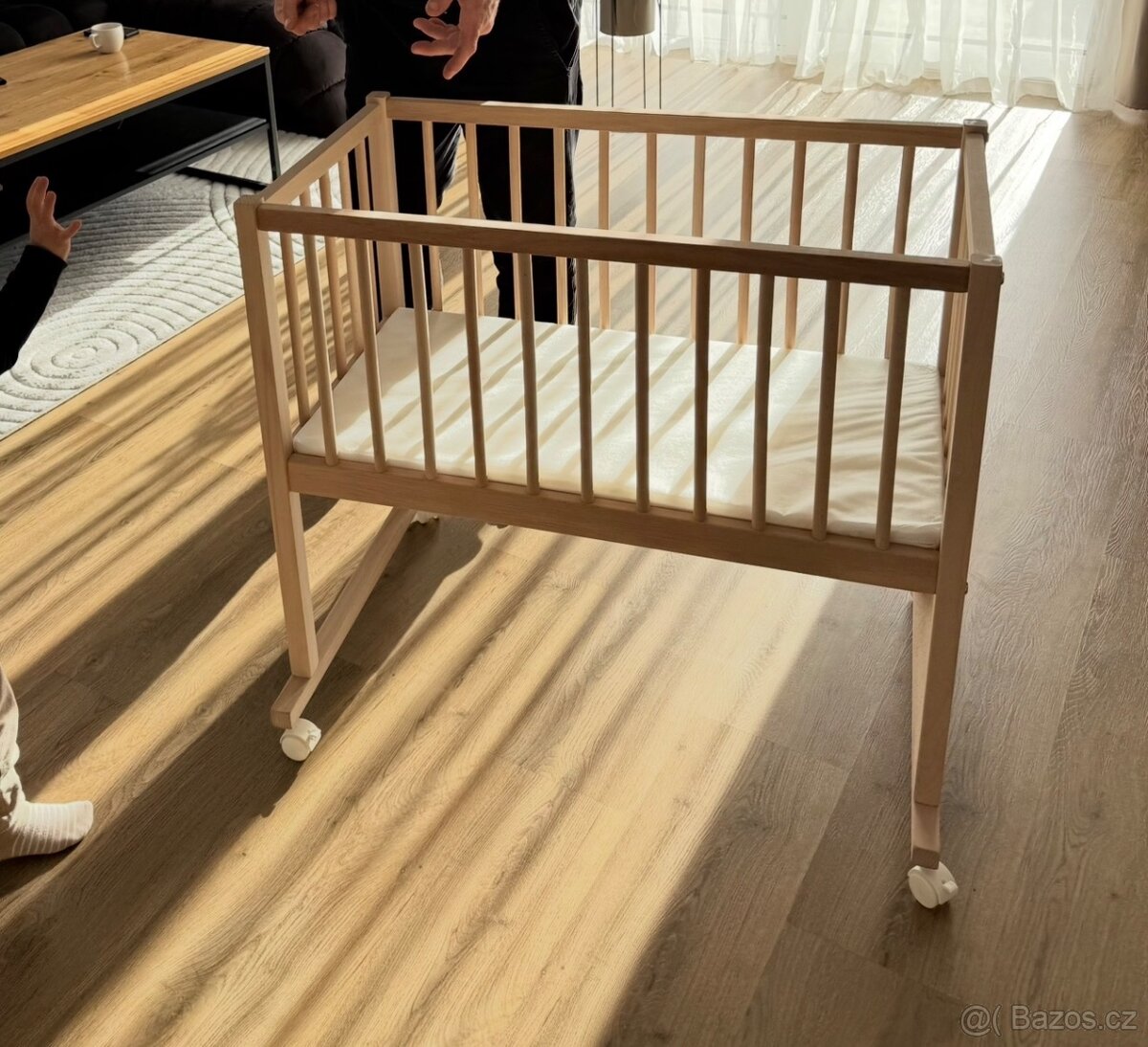 Postýlka na kolečkách - 2