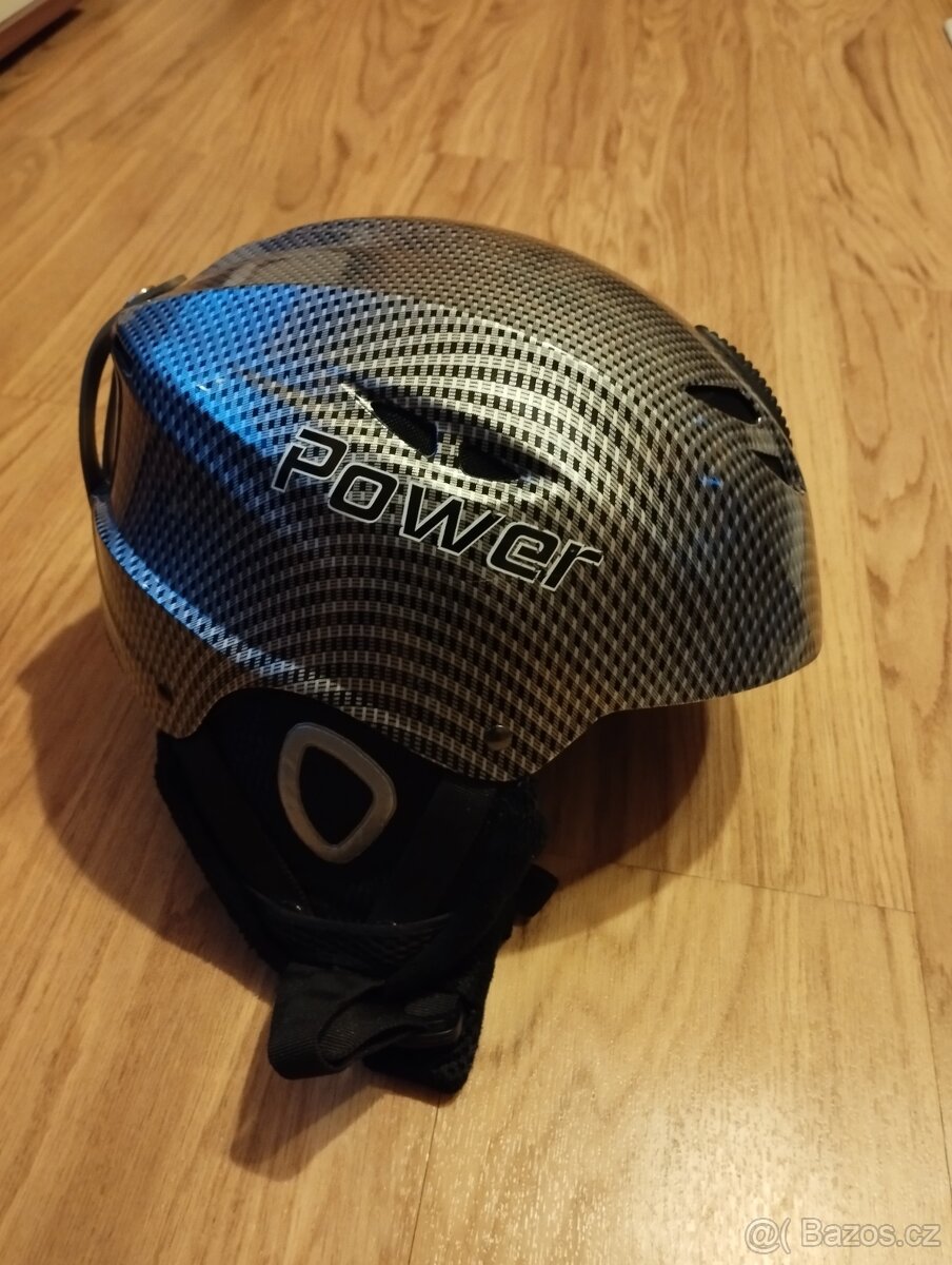 Lyžařská přilba + brýle - 2