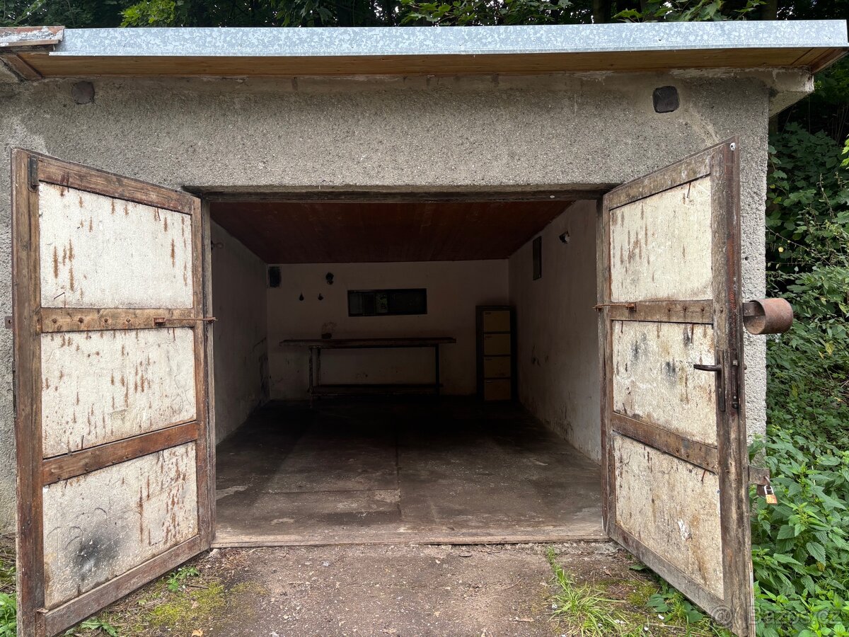 Pronájem garáže Třebovice 22m2 - 2