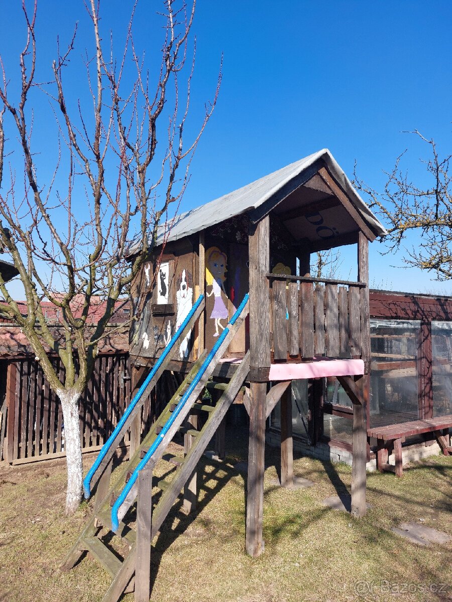 Dětský dřevěný domeček - 2