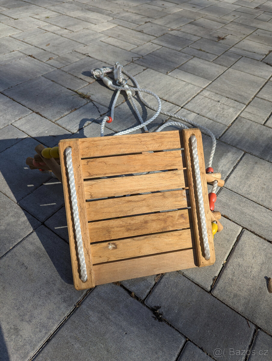 Dětská dřevěná houpačka - 2