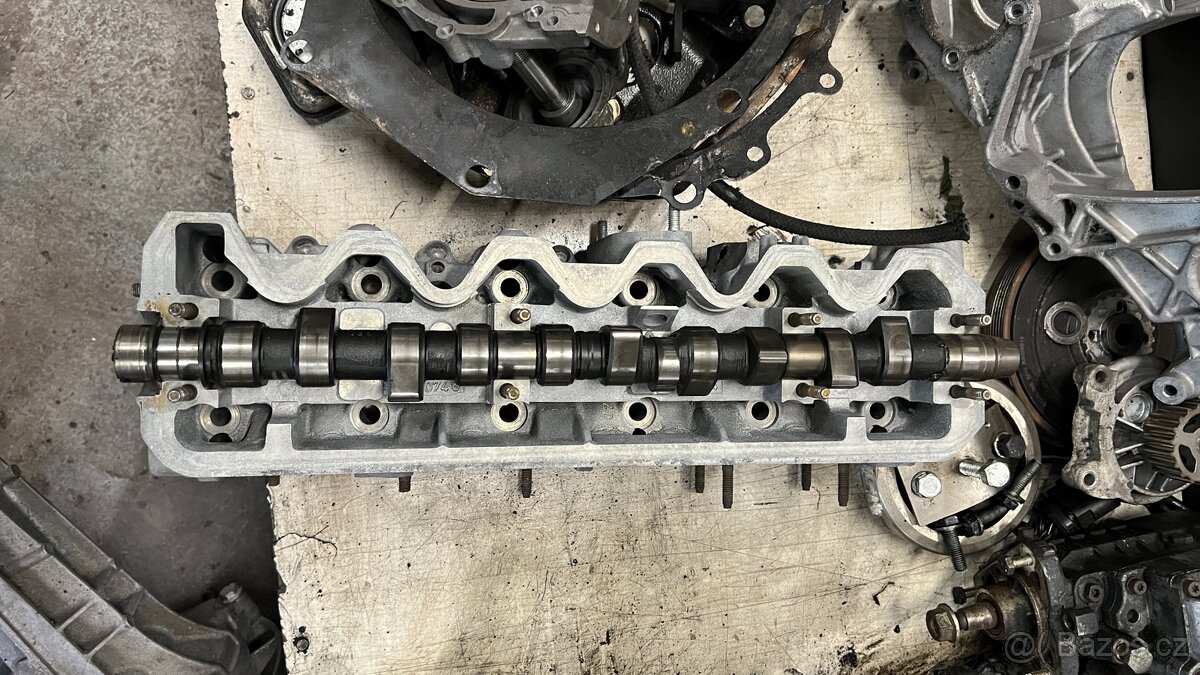 Díly motoru Transporter t4 - 2