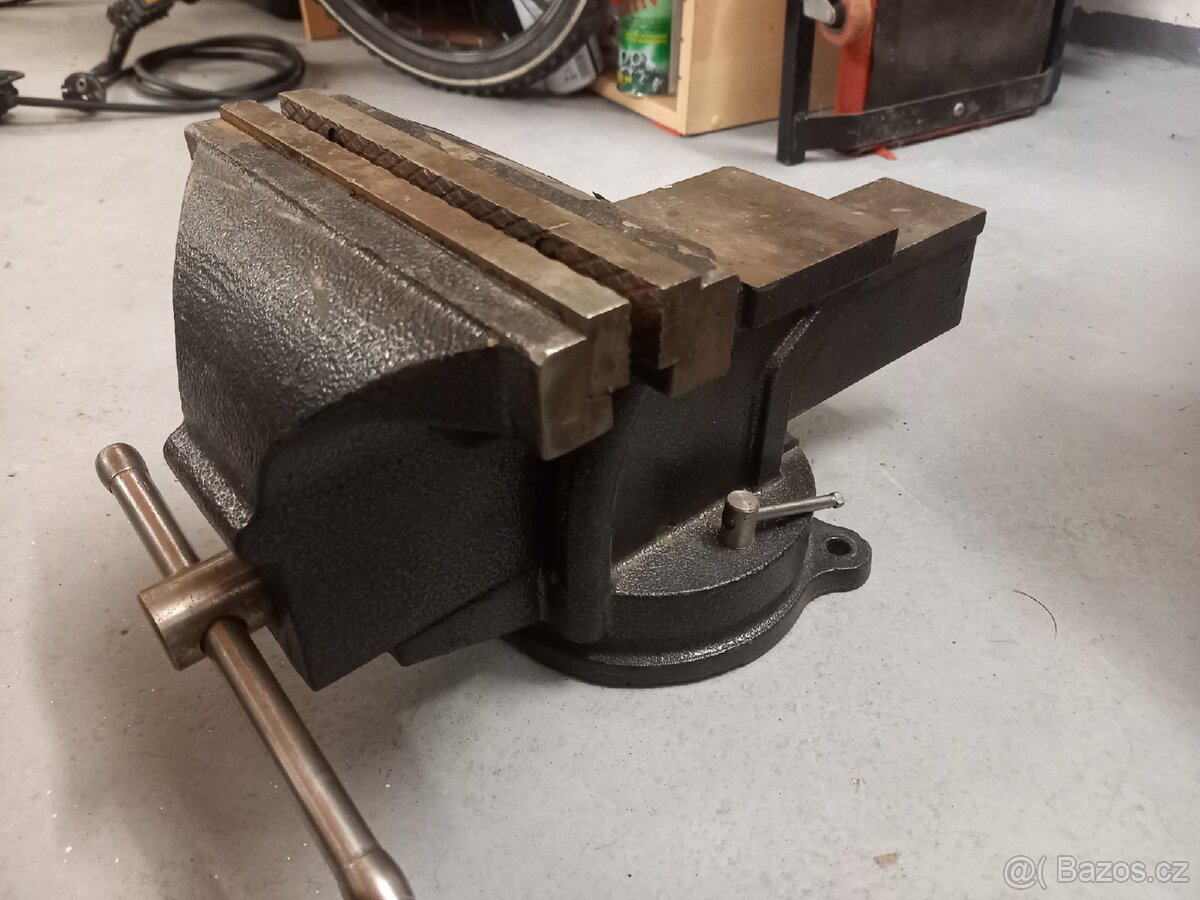 Svěrák starší, čelisti velikost 200 - 2