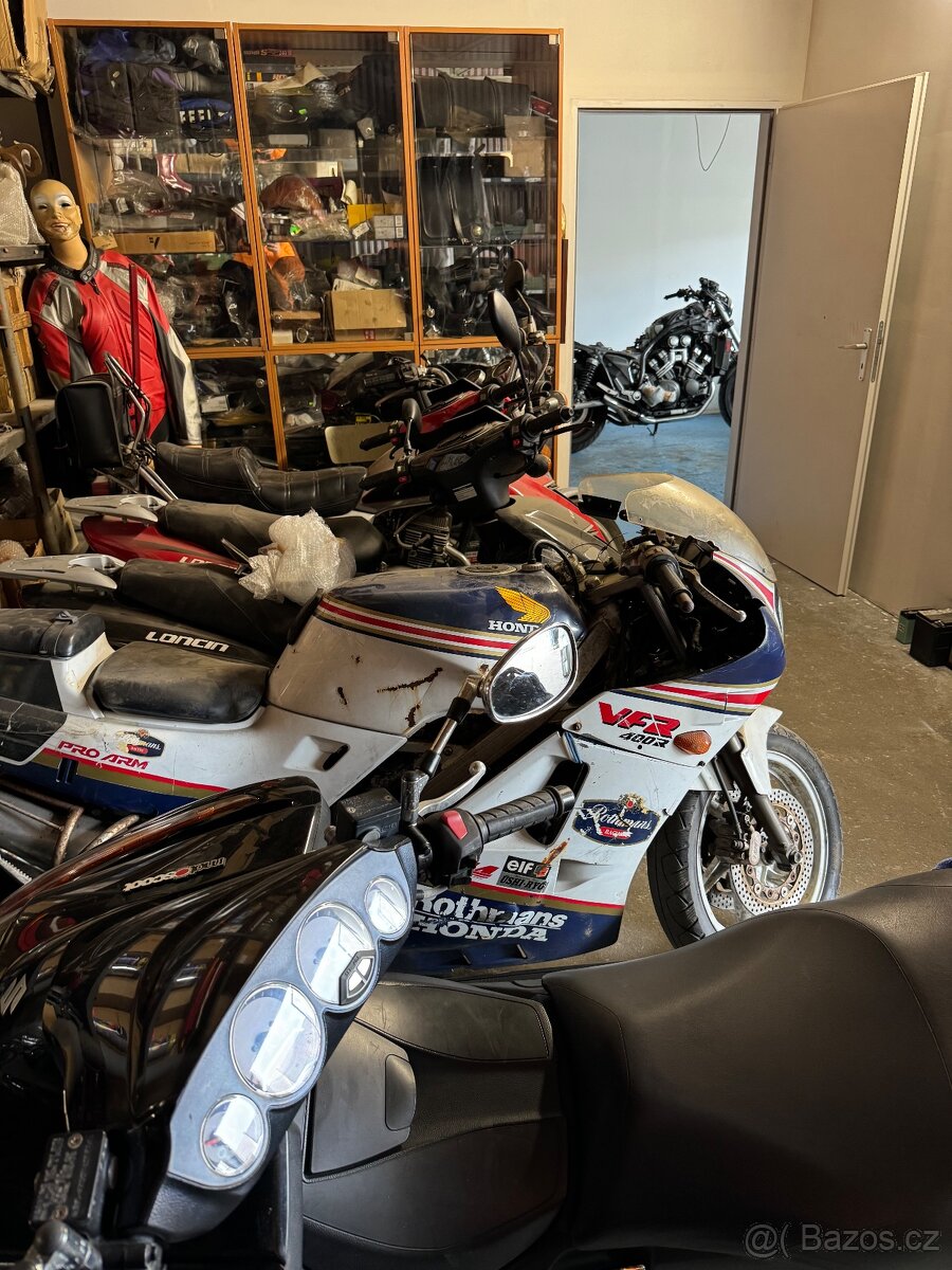 Prodej skladu motocyklů - 2