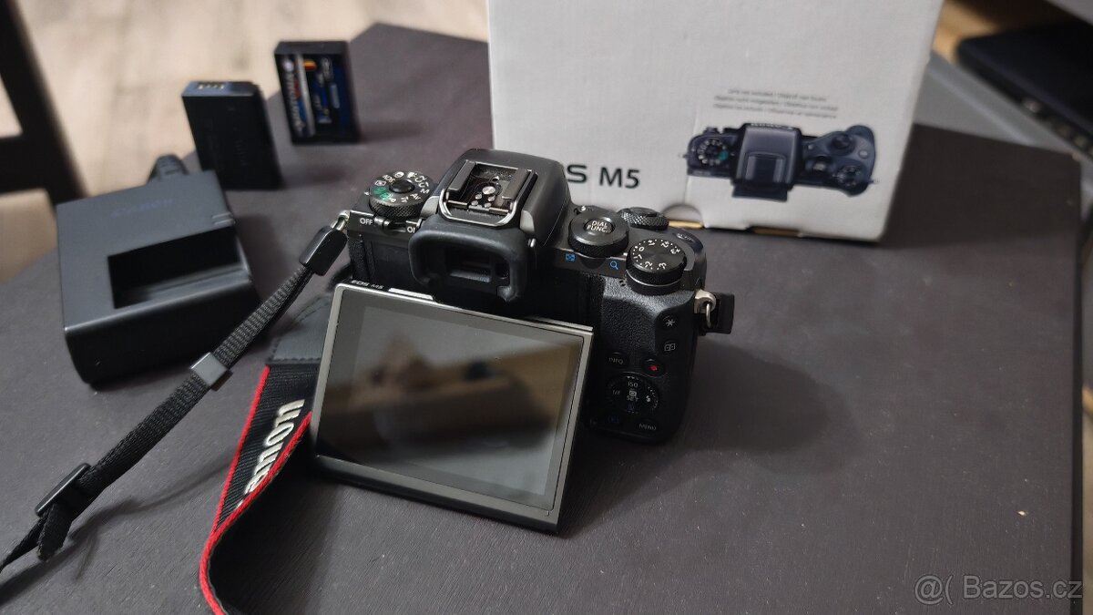 Canon eosM5 APS-C 24.2Mgp - 2