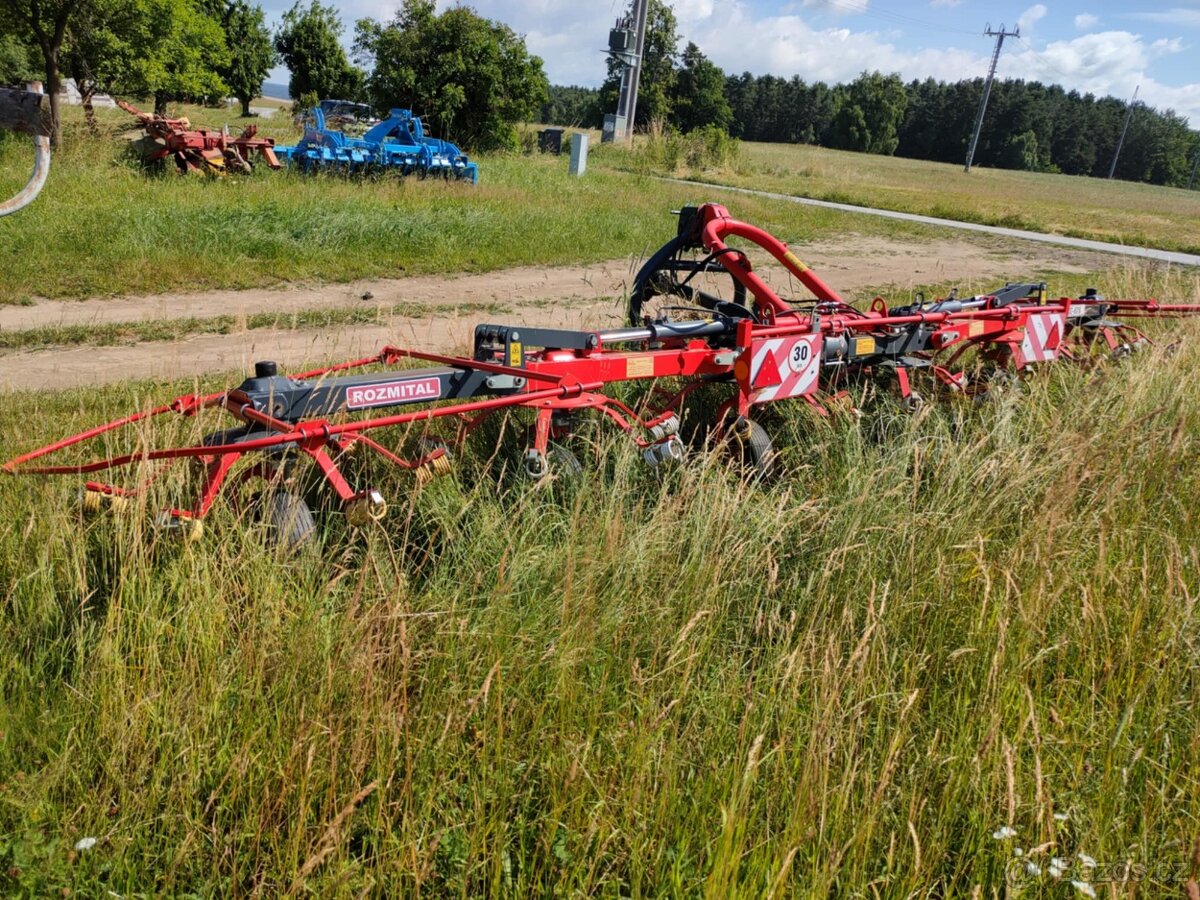 Obraceč sena Rožmitál OZ-676 - 2