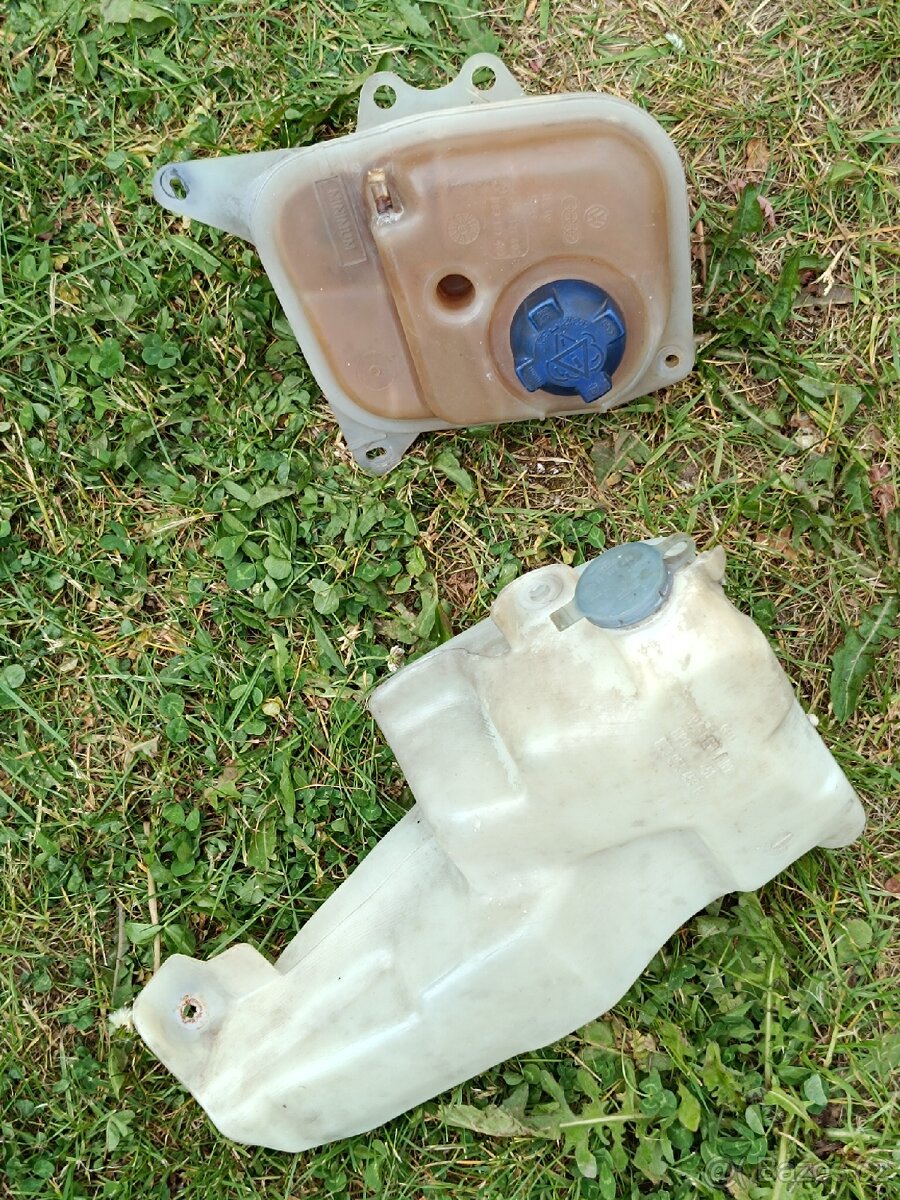 VW Transportér T4 1.9tdi - hadice chlazení + nádobky - 2