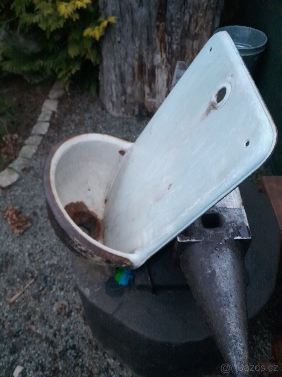 LITINOVE UMYVADLO VYLEVKA - 2