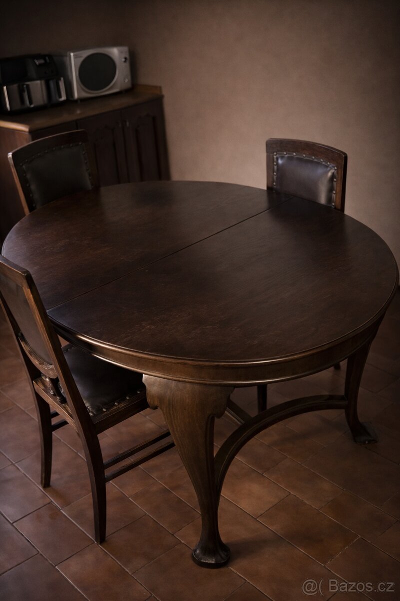 Starožitný nábytek - 2