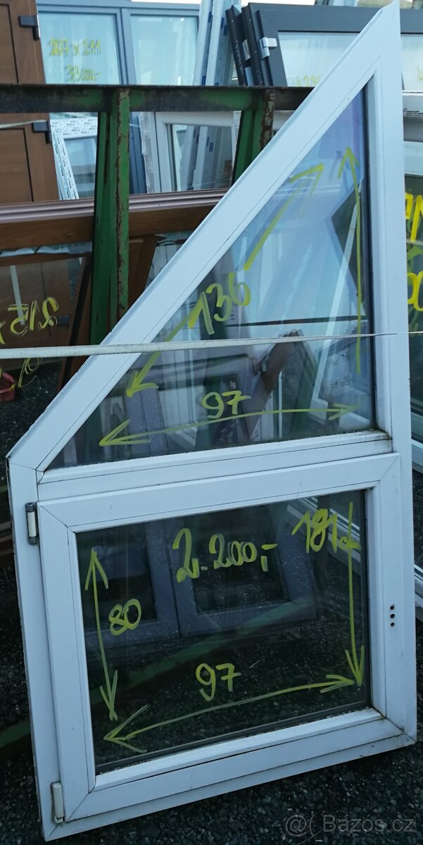 trojúhelníková okna použitá - 2