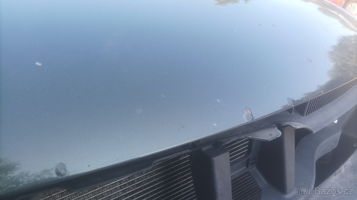 Passat B6 kapota Kód barvy: LC6S - 2