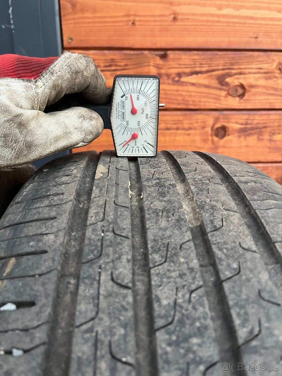 4x Letní pneu Continental 235/55/18 - 2