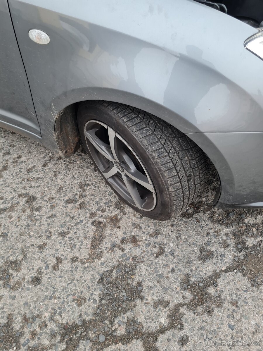 Suzuki Swift 1.6 sport 92kw 3 dver. - 2