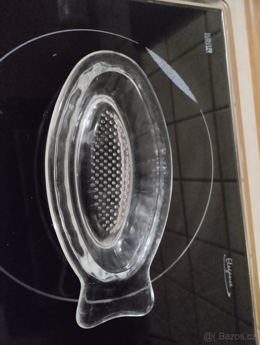 Skleněné retro struhadlo - 2