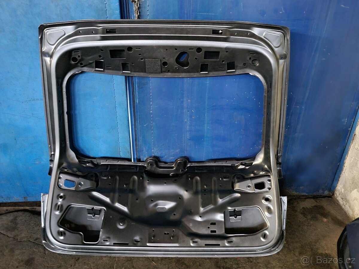 Octavia IV 5 vrata - 2