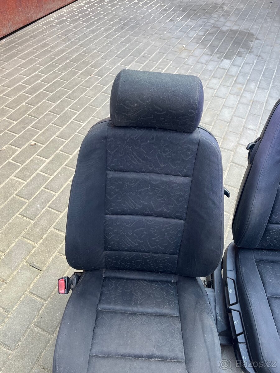 E36 compact přední zadní sedačky - 2