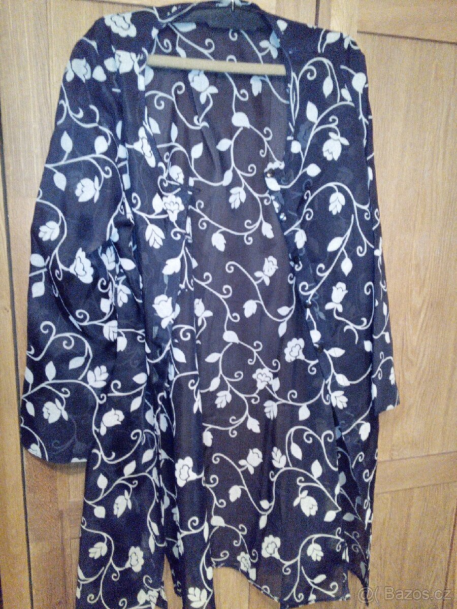 Dámské oblečení - 2