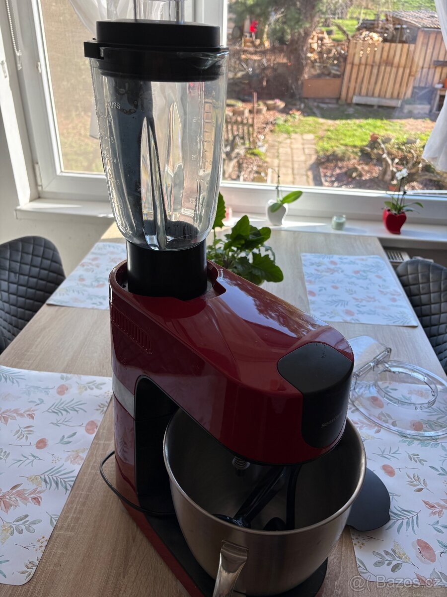 Kuchyňský robot - 2