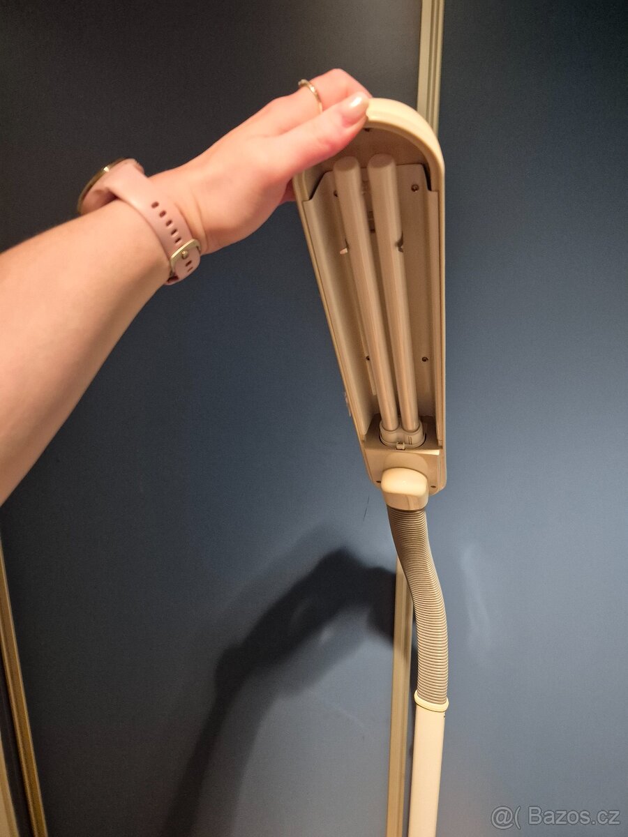 Kosmeticka lampa - 2