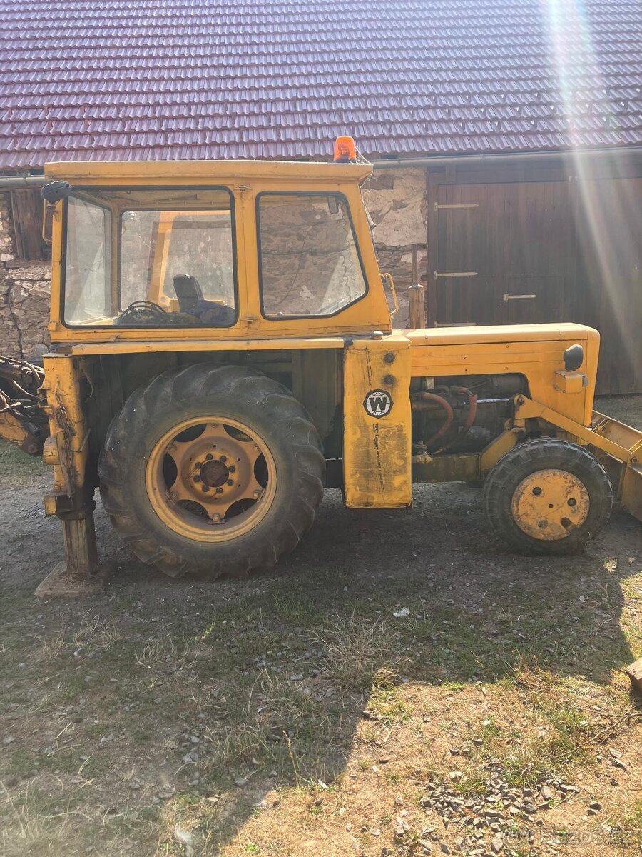 Prodám traktor bagr WARINSKY - 2